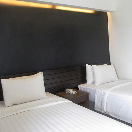 Cityscape Hotel Mandaue City Exterior photo
