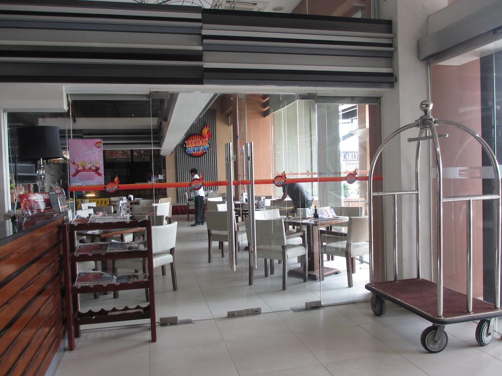 Cityscape Hotel Mandaue City Exterior photo